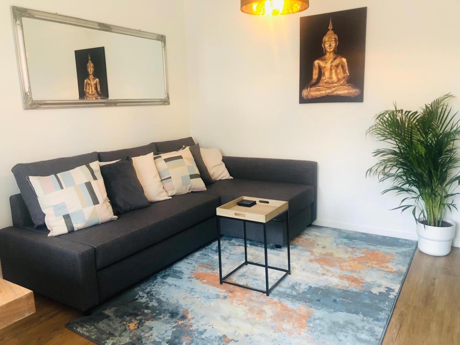 City Zen Apartment Enschede !Free Private Parking Buitenkant foto