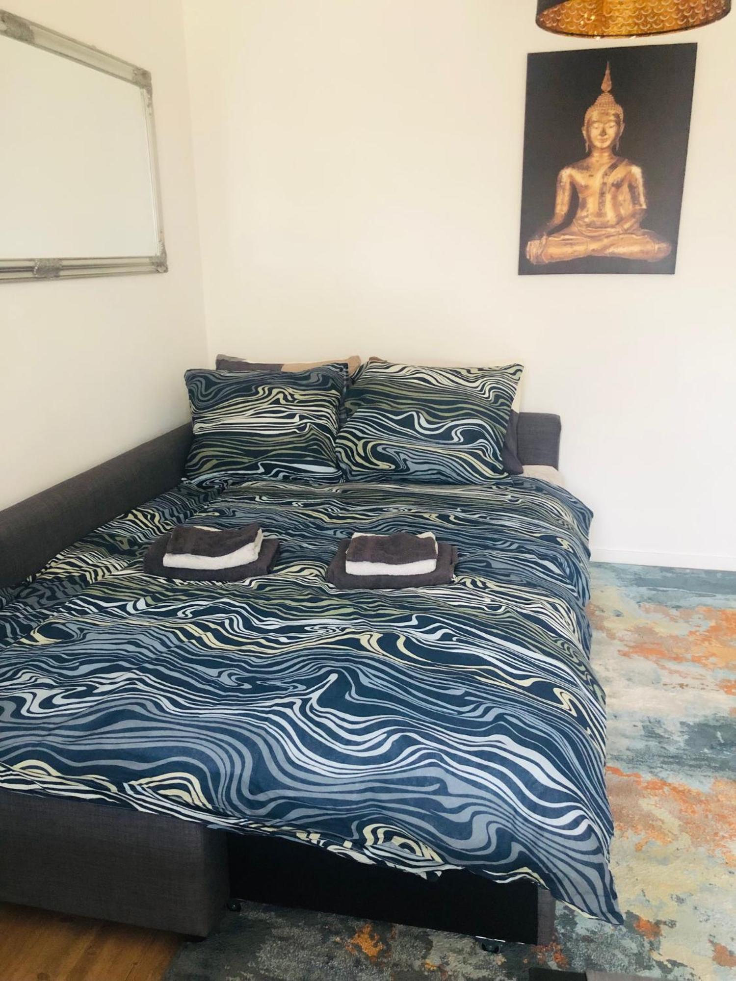 City Zen Apartment Enschede !Free Private Parking Buitenkant foto