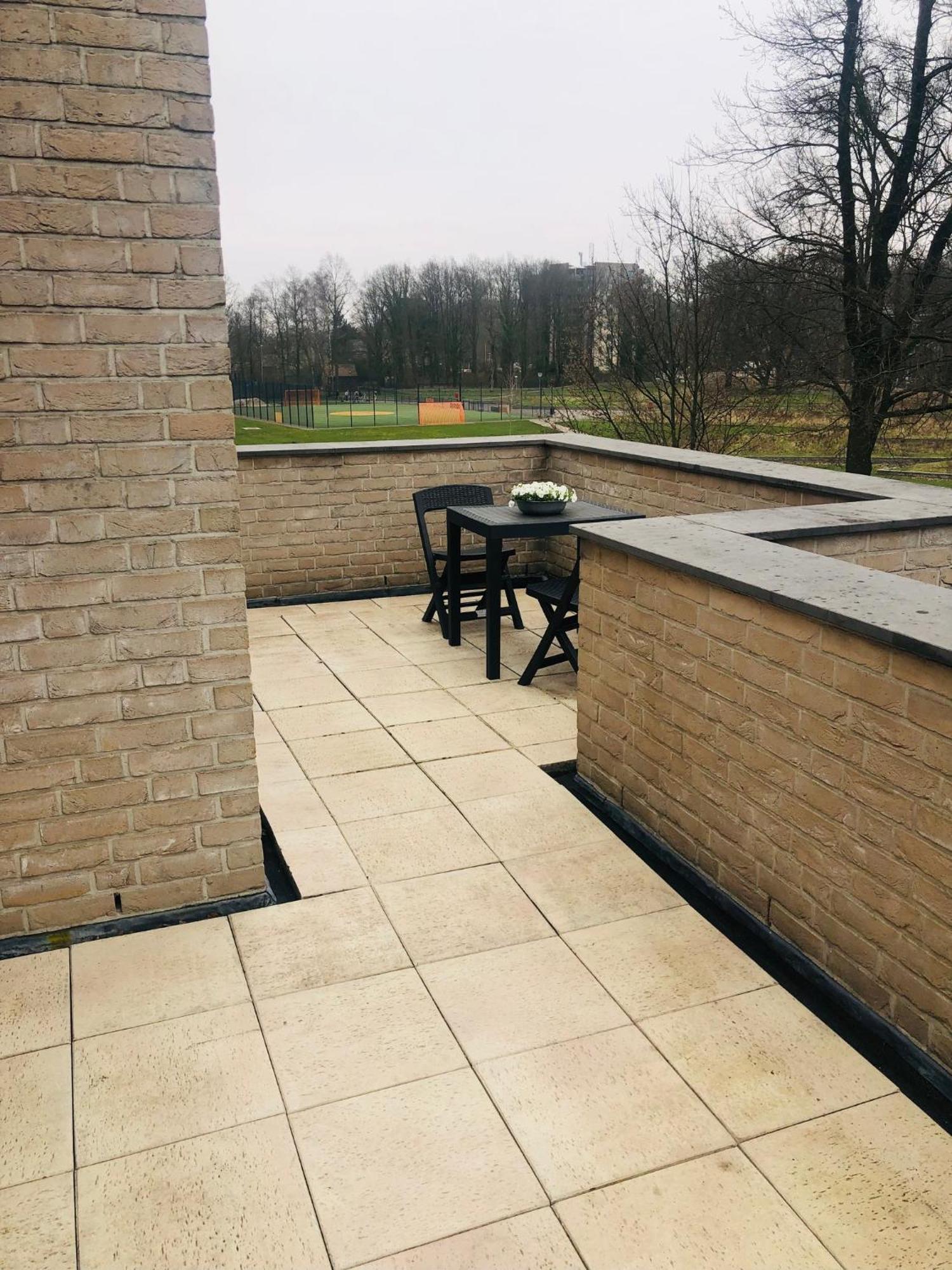 City Zen Apartment Enschede !Free Private Parking Buitenkant foto