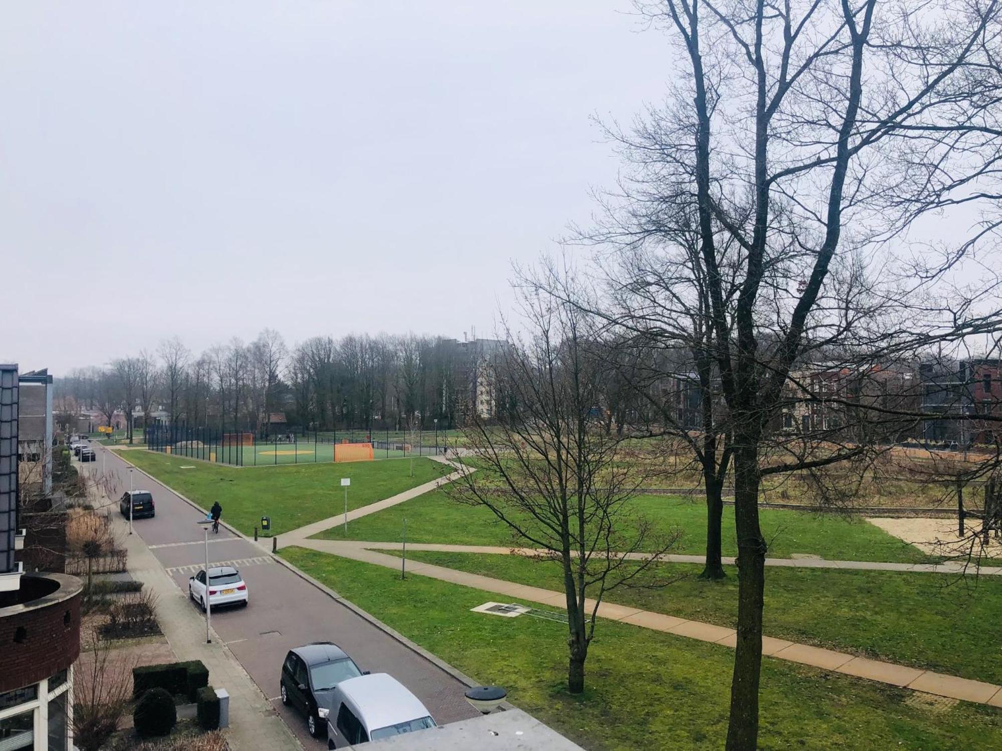 City Zen Apartment Enschede !Free Private Parking Buitenkant foto