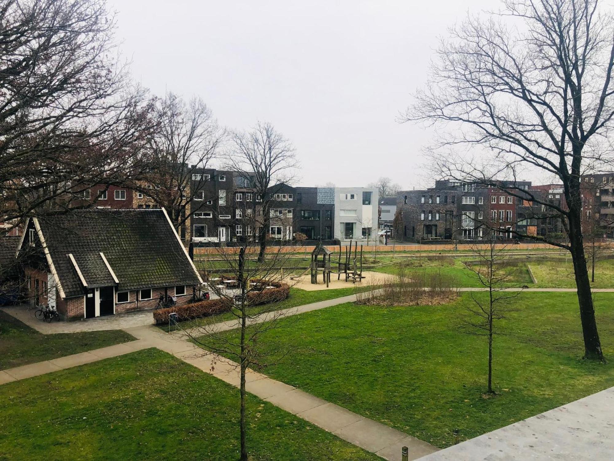 City Zen Apartment Enschede !Free Private Parking Buitenkant foto