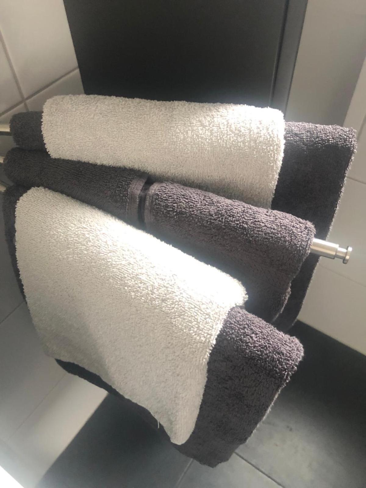 City Zen Apartment Enschede !Free Private Parking Buitenkant foto